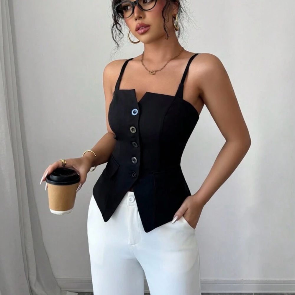 SHEIN Black Button-Front Tank Top